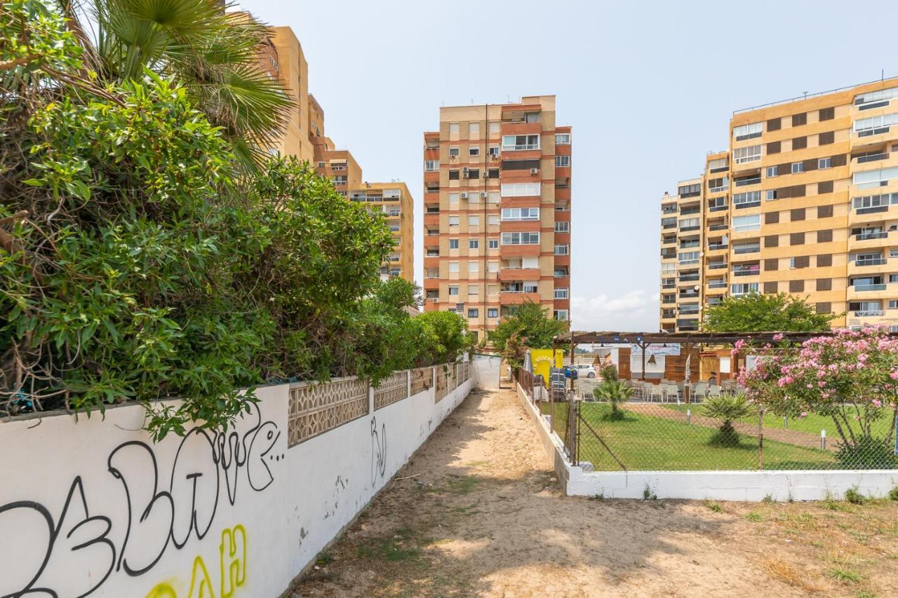 Isola Beachside Apartment Valencia Exteriör bild