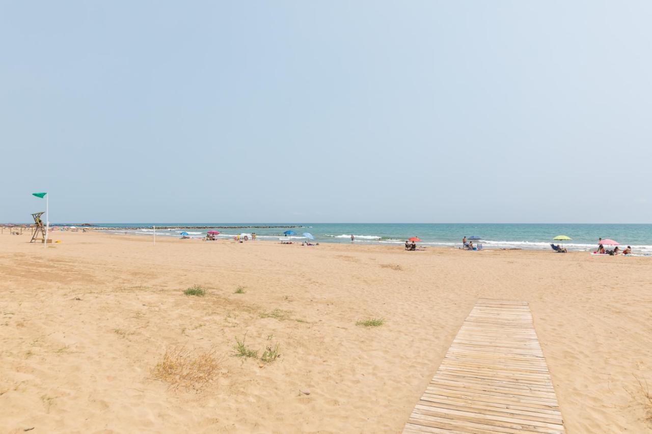 Isola Beachside Apartment Valencia Exteriör bild